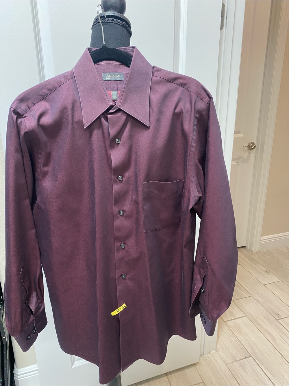 Arrow Men's Deep Plum Long-Sleeve Dress Shirt